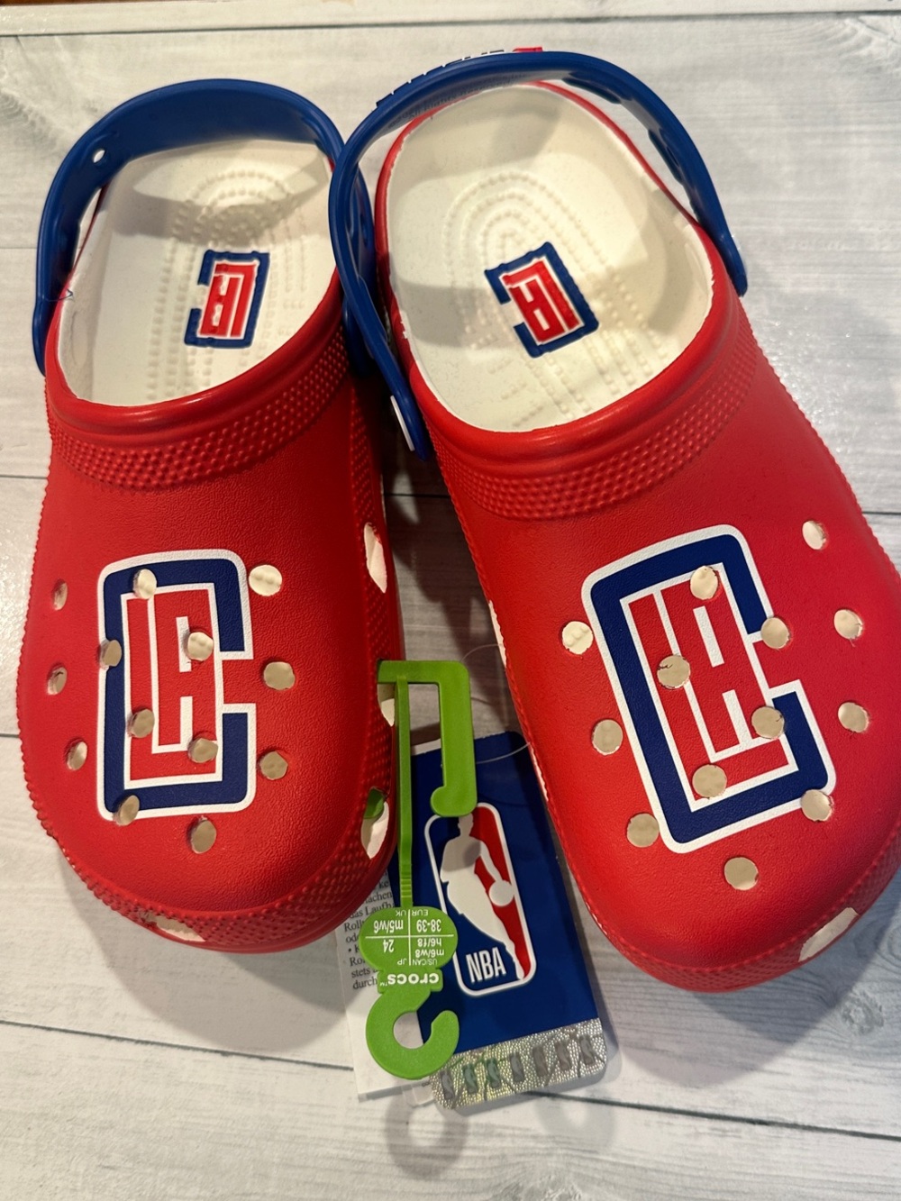 NBA CROCS LA Clippers • Women’s: 8; Men’s: 6 • NWT!